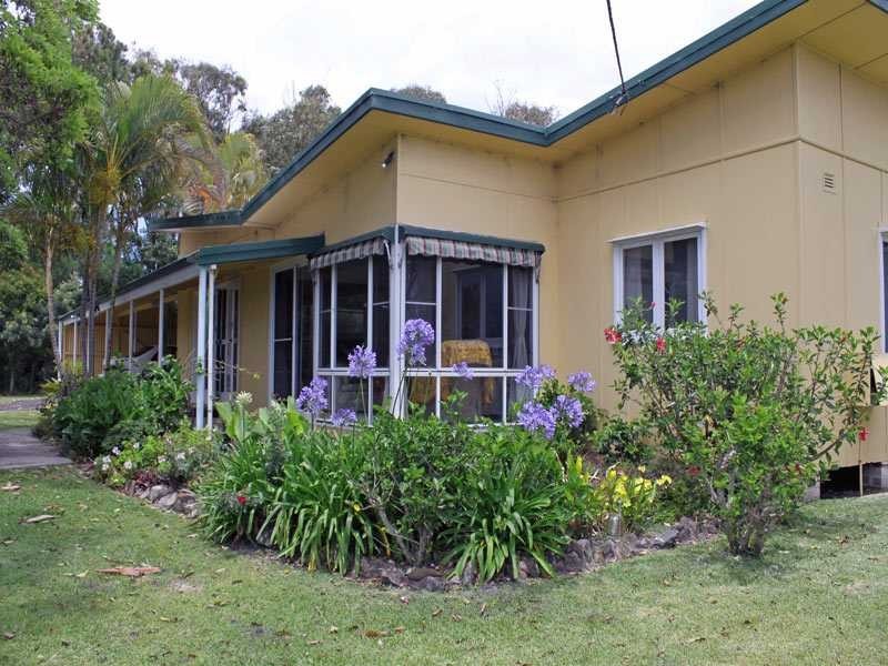 17 Skyline Crescent, Crescent Head NSW 2440