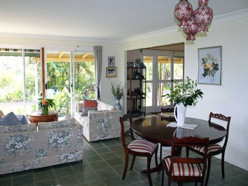 17 Skyline Crescent, Crescent Head NSW 2440