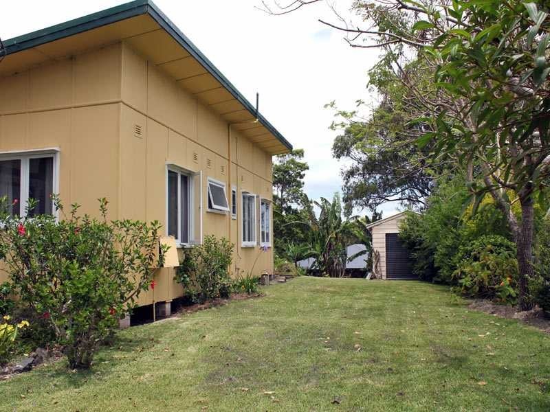 17 Skyline Crescent, Crescent Head NSW 2440