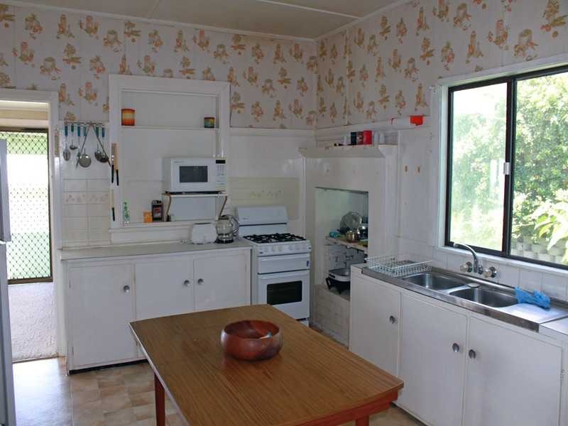 4 View Street, Crescent Head NSW 2440