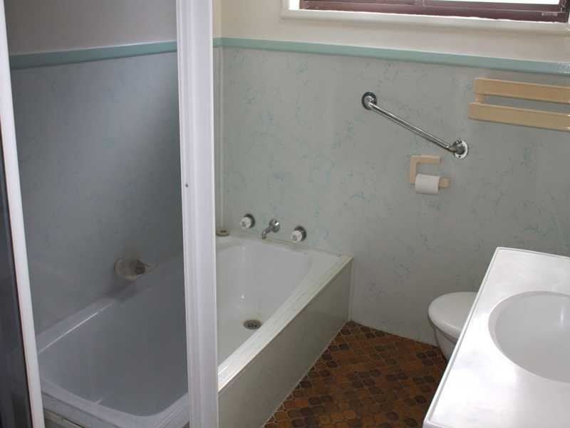 15 Seventh Avenue, Stuarts Point NSW 2441