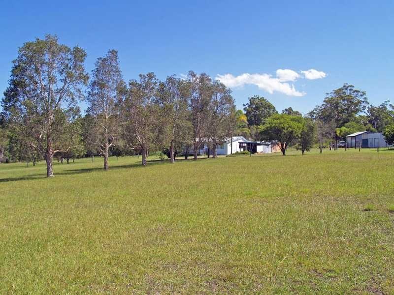 402 Crescent Head Road, Kempsey NSW 2440