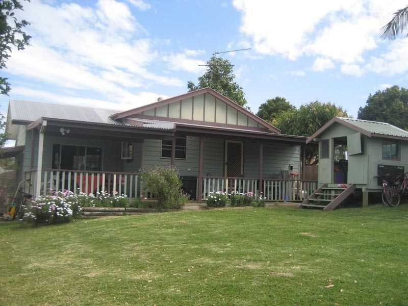 2 Jack Bond Crescent, Kempsey NSW 2440