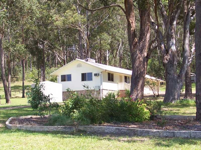 115 Neville Morton Drive, Crescent Head NSW 2440