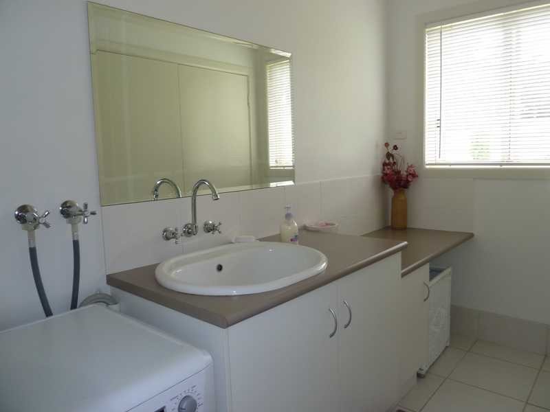 6 Benjamin Street, Geneva NSW 2474