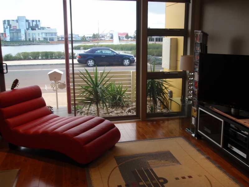 16 The Esplanade, Caroline Springs VIC 3023