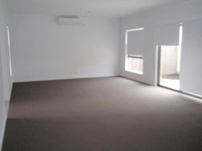 Unit 2/2046 Cadiz Waters, Point Cook VIC 3030