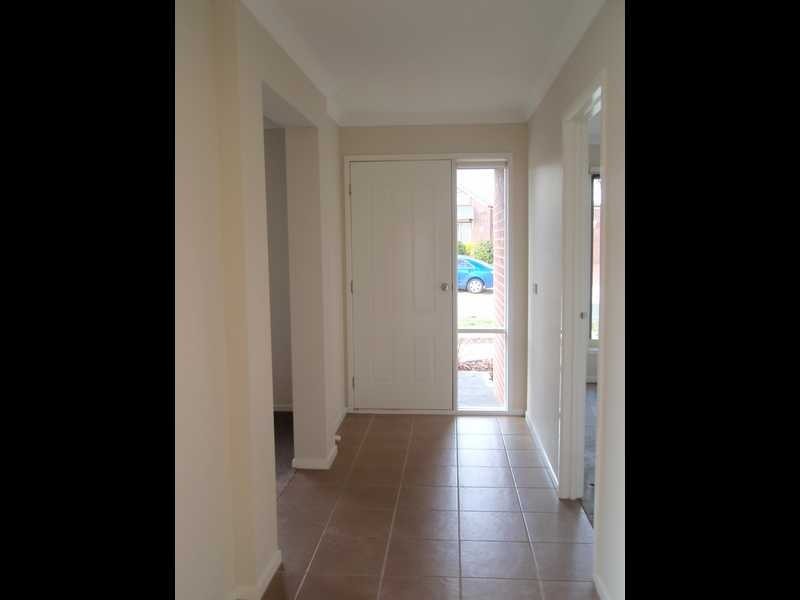 44 Speargrass Drive, Hillside VIC 3037