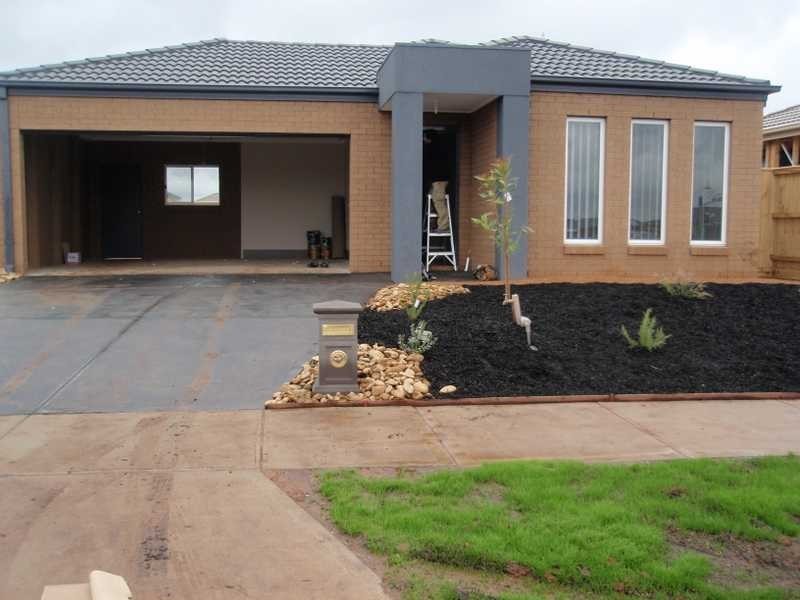 46 Saltbush Crescent, Melton VIC 3337