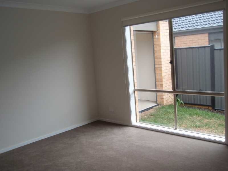 13 Sherrington Grance, Derrimut VIC 3030