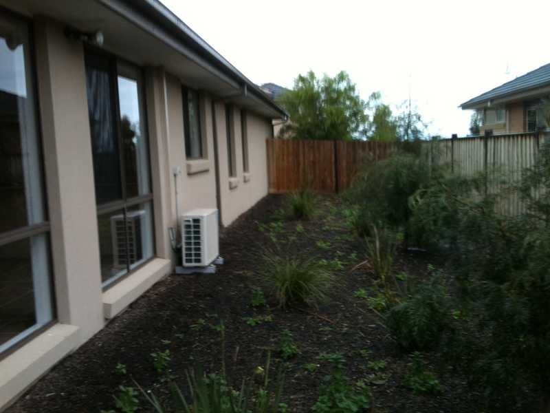 40 Monterey Bay Drive, Sanctuary Lakes VIC 3030