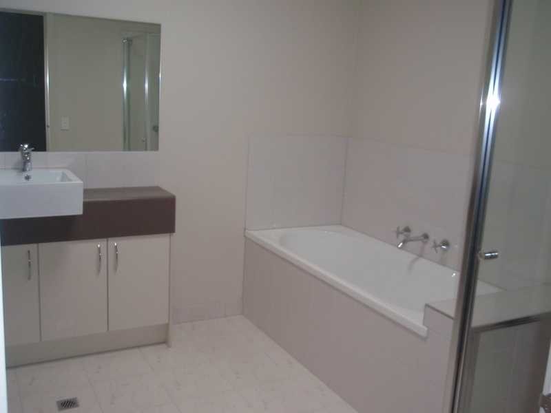 403 Hume Drive, Caroline Springs VIC 3023