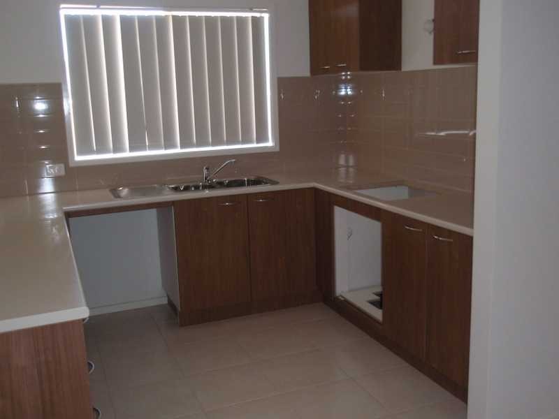 44 Saltbush Crescent, Melton VIC 3337