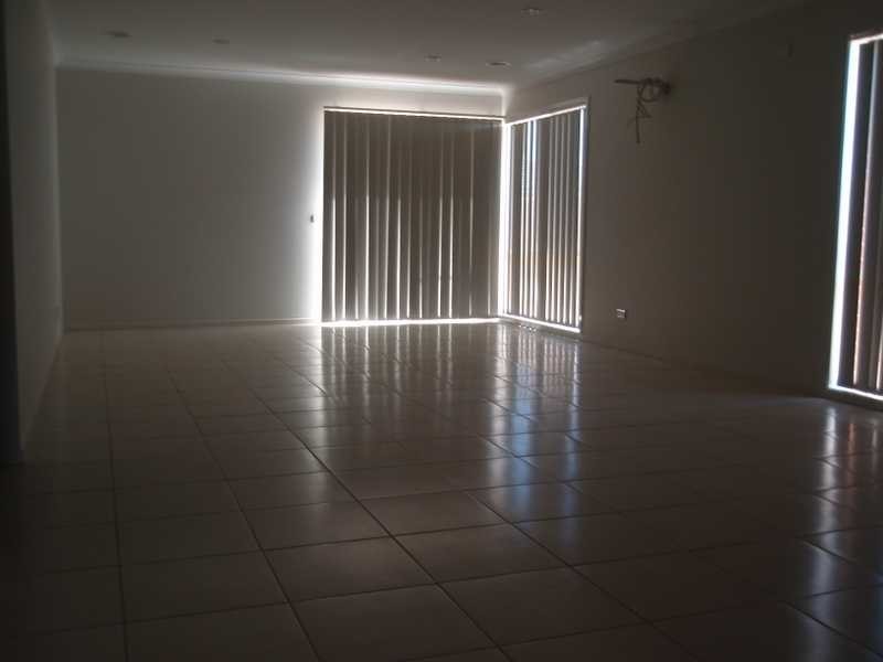 44 Saltbush Crescent, Melton VIC 3337