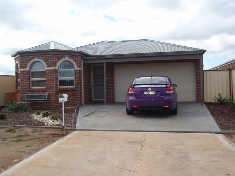 16 Pangbourne Avenue, Melton VIC 3337