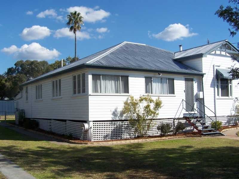 106 Pratten Street, Warwick QLD 4370