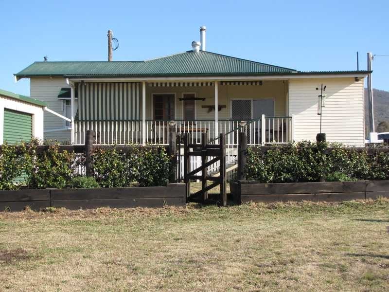 104 Weinholt Street, Warwick QLD 4370