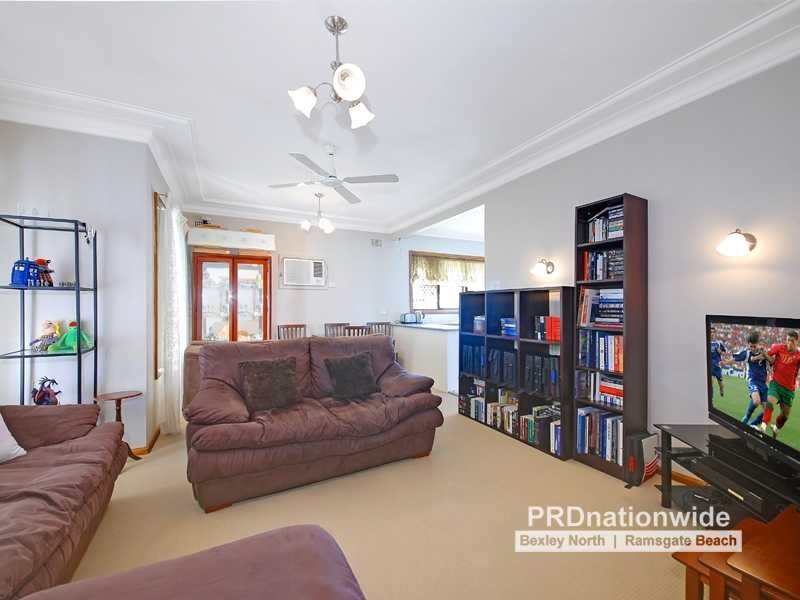 2a Chuter Avenue, Monterey NSW 2217