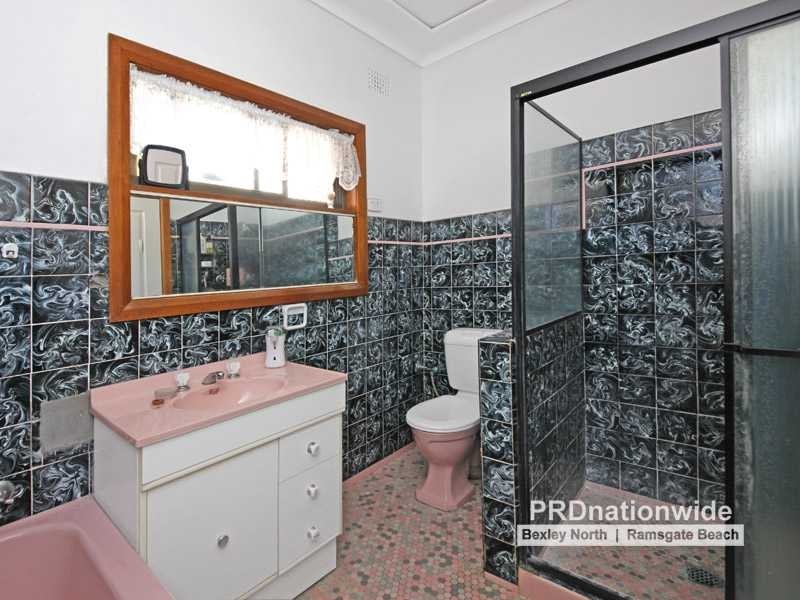 2a Chuter Avenue, Monterey NSW 2217