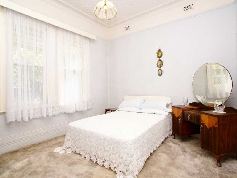 32 Carlton Crescent, Kogarah Bay NSW 2217