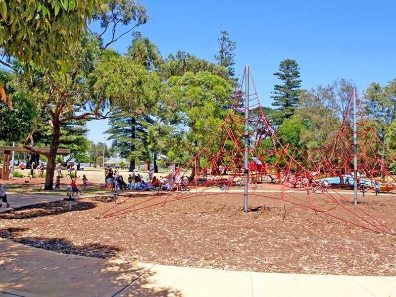 20/166 Russell Avenue, Dolls Point NSW 2219