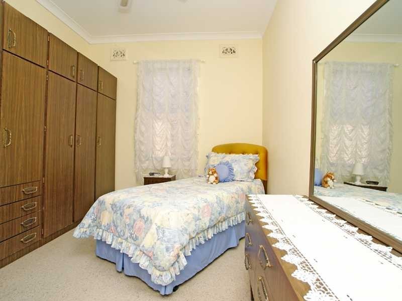 4 Percival Street, Carlton NSW 2218