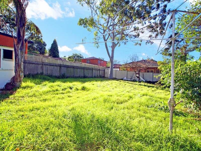 27 Cooleen Street, Blakehurst NSW 2221