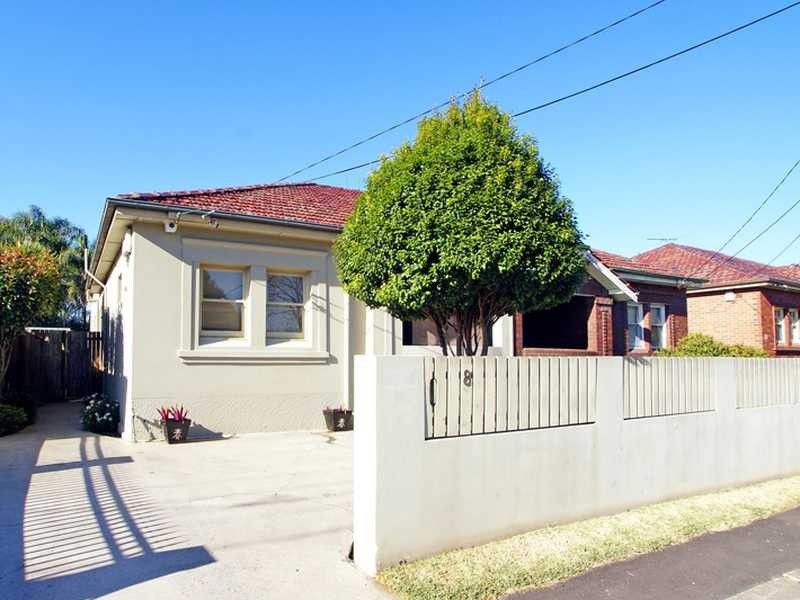 8 Ercildoune Avenue, Beverley Park NSW 2217