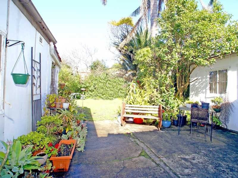 76 Scarborough Street, Monterey NSW 2217