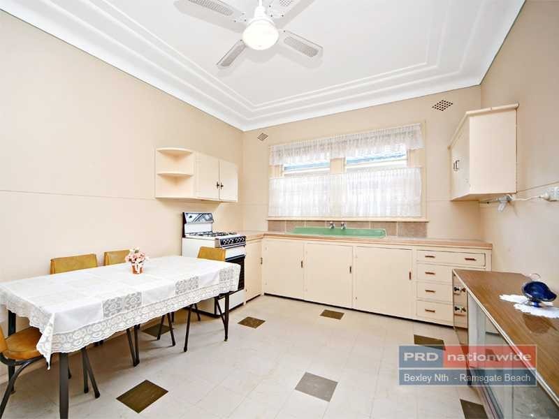 37 Burgess Street, Beverley Park NSW 2217