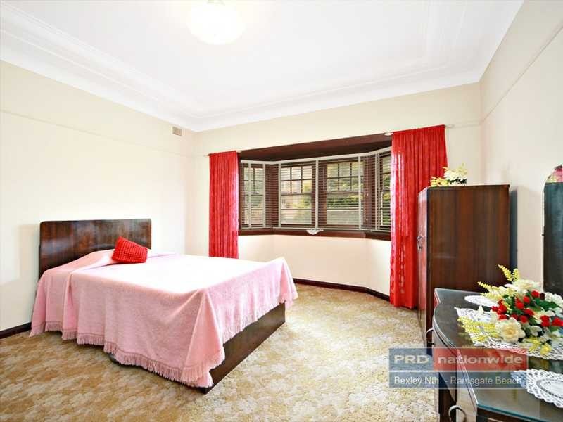 37 Burgess Street, Beverley Park NSW 2217