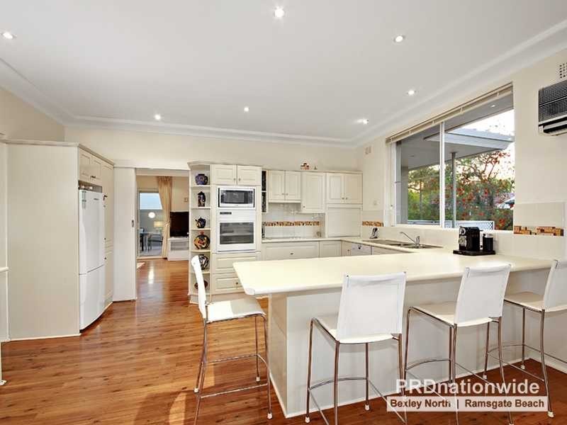 14 Campbell Street, Gymea NSW 2227