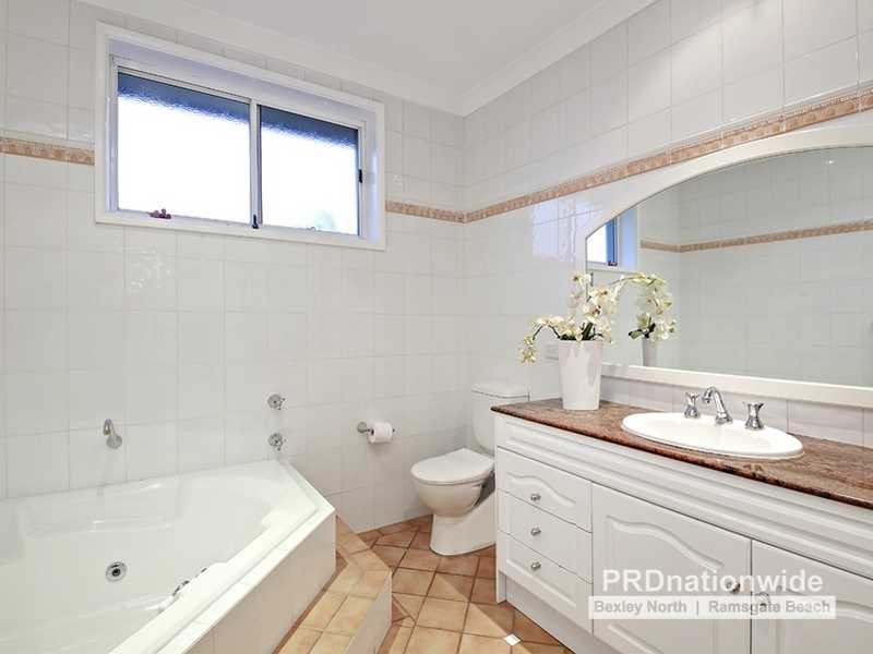 14 Campbell Street, Gymea NSW 2227