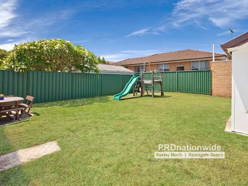 24 Minton Avenue, Dolls Point NSW 2219