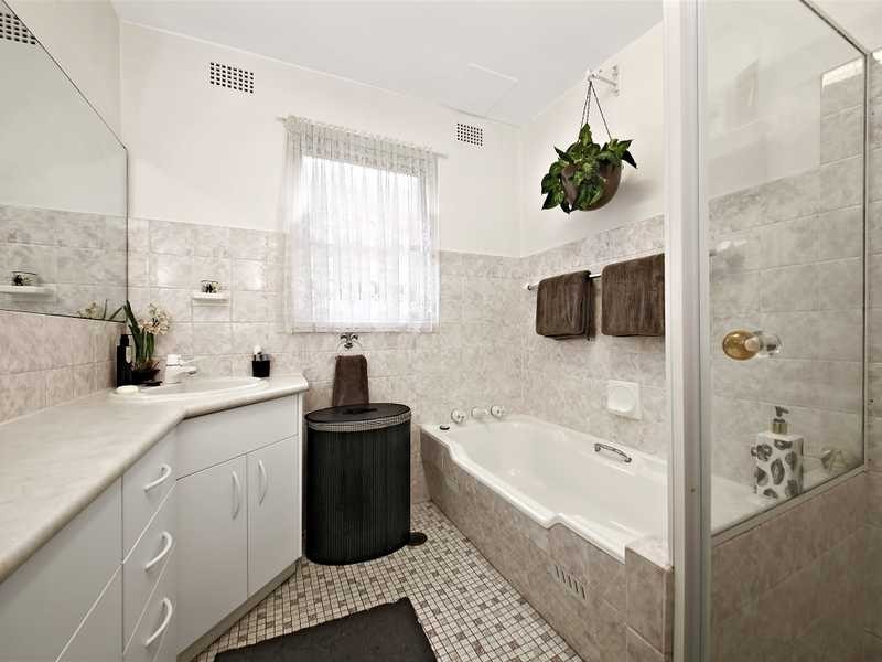 1/126 Chuter Avenue, Ramsgate Beach NSW 2217