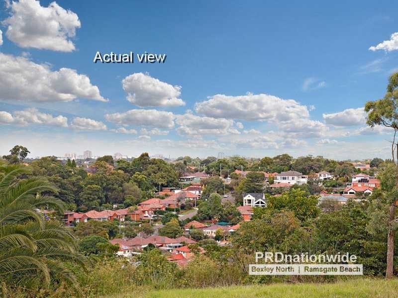 82 Minnamorra Avenue, Earlwood NSW 2206