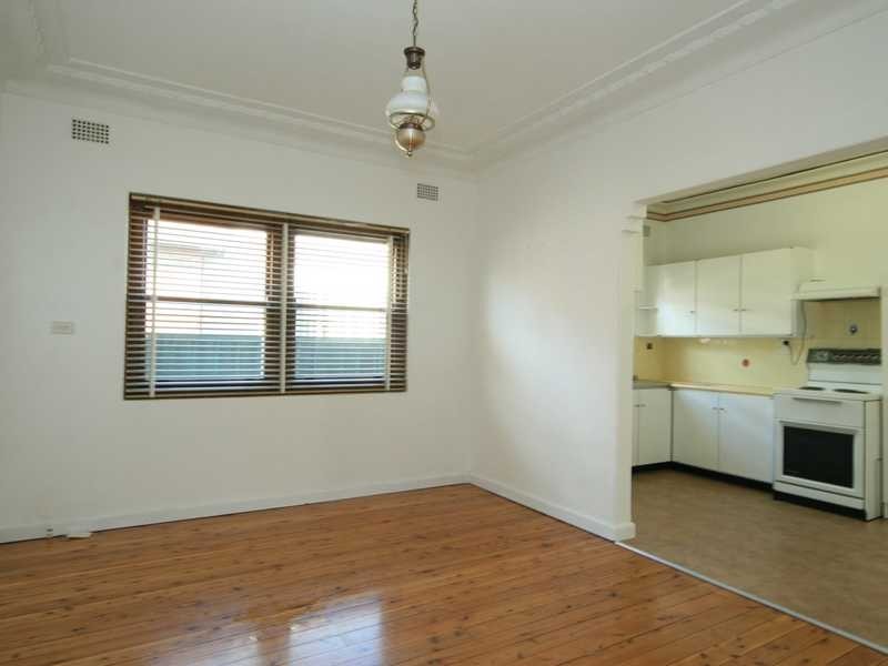 24 Minton Avenue, Dolls Point NSW 2219