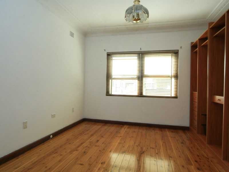 24 Minton Avenue, Dolls Point NSW 2219