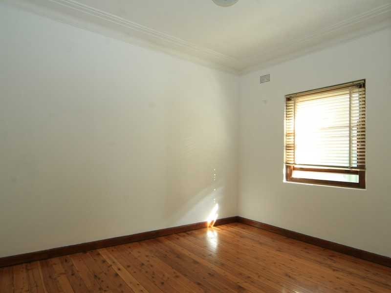 24 Minton Avenue, Dolls Point NSW 2219