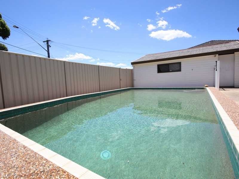 2A Chuter Avenue, Monterey NSW 2217