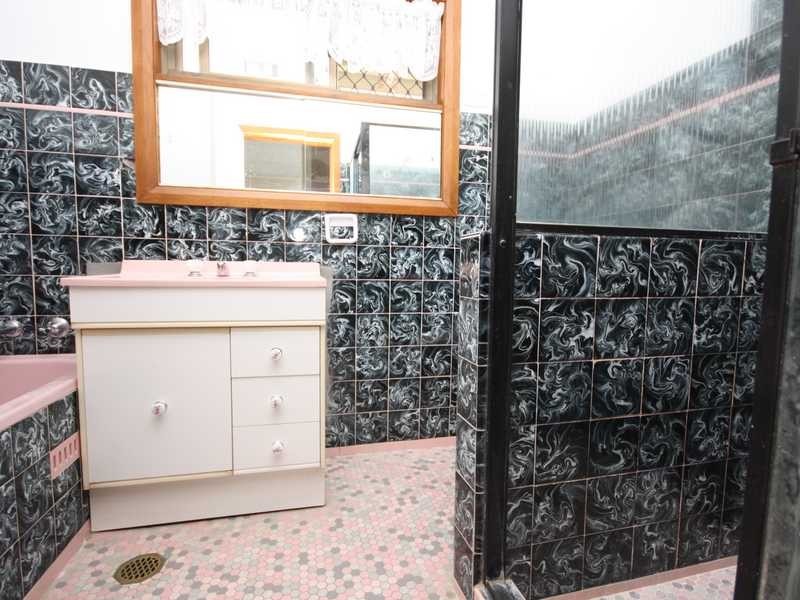 2A Chuter Avenue, Monterey NSW 2217