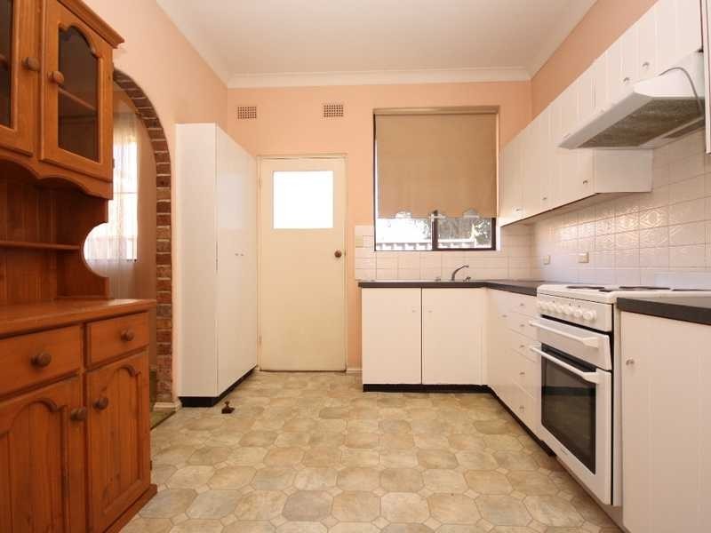 39 Regent Street, Bexley NSW 2207