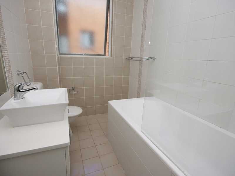 20-22 Queens Road, Brighton-le-sands NSW 2216