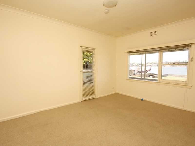 18 Carlton Crescent, Kogarah Bay NSW 2217