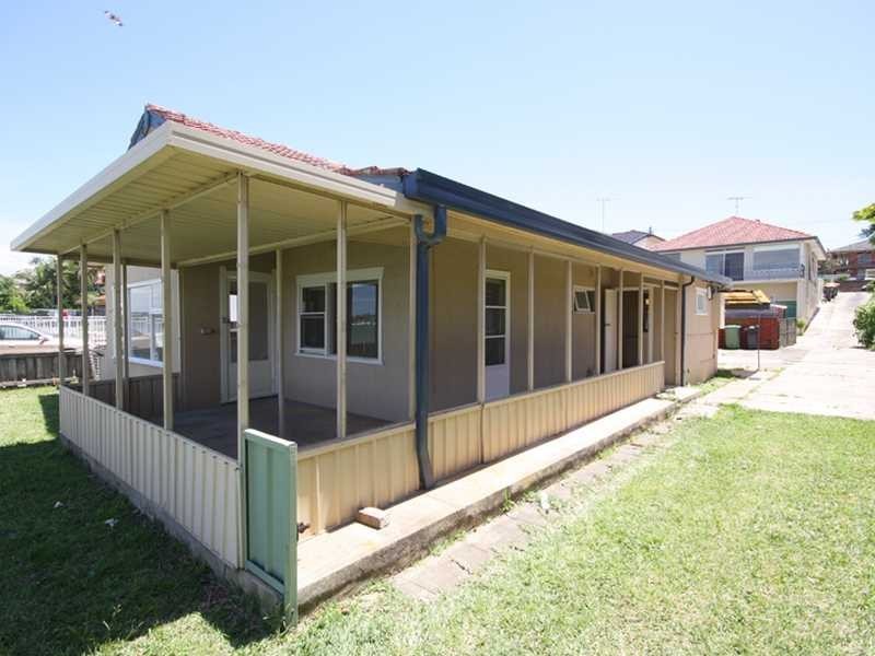 18 Carlton Crescent, Kogarah Bay NSW 2217