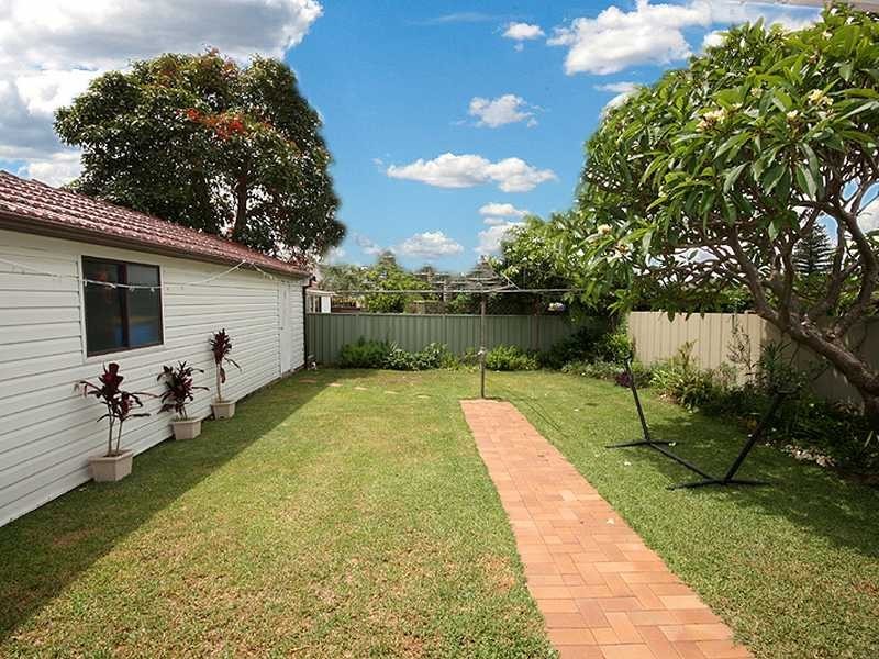 29 Scarborough Street, Monterey NSW 2217