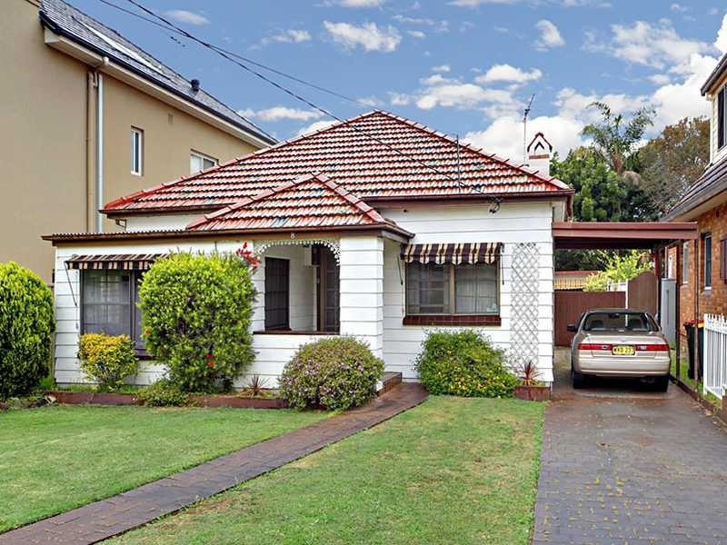 8 Scarborough Street, Monterey NSW 2217