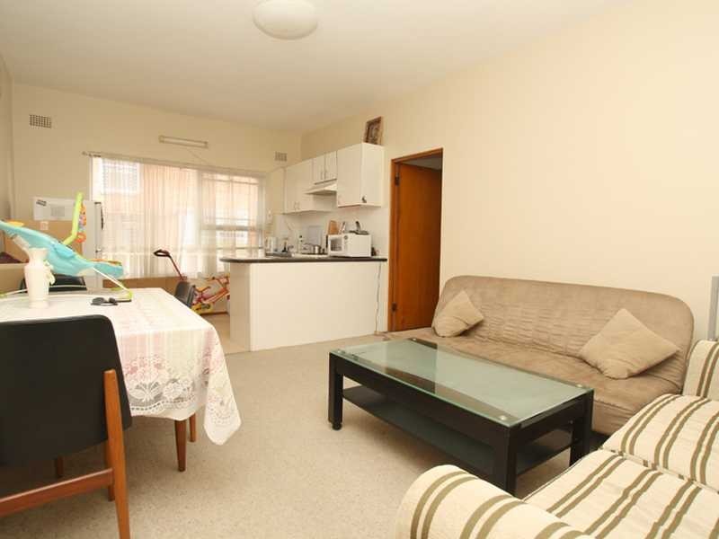 132 Grand Pde, Brighton-le-sands NSW 2216