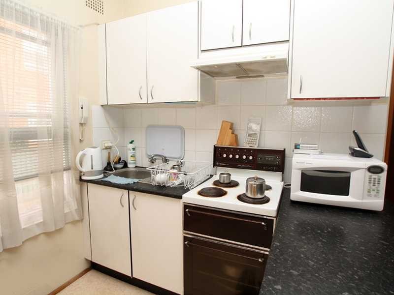 132 Grand Pde, Brighton-le-sands NSW 2216