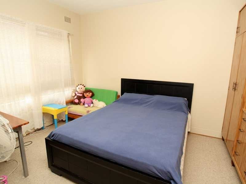 132 Grand Pde, Brighton-le-sands NSW 2216